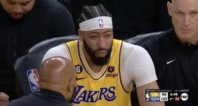 浓眉哥官方宣布刷新纪录新规，DWG引发争议！