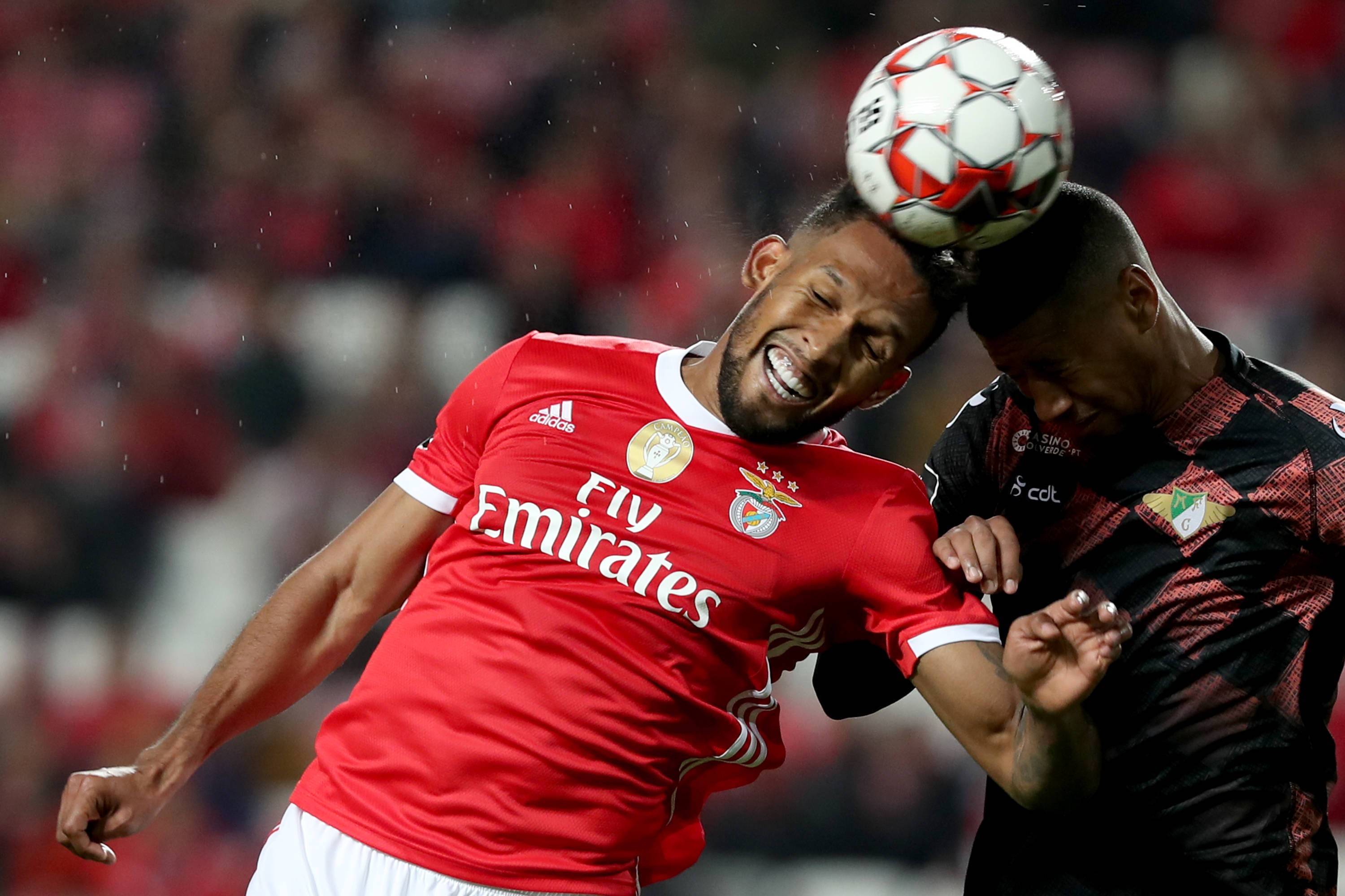 开云中国官网下载-葡超赛程吃紧，瓦伦西亚加时末段遗憾出局，气氛紧张，训练强度明显提升-开云中国官网下载